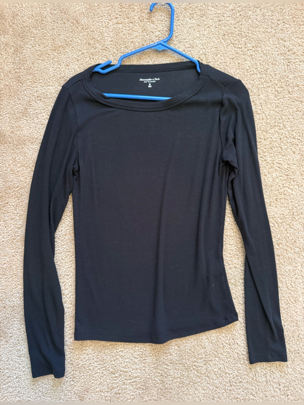 Women’s Abercrombie & Fitch top size medium